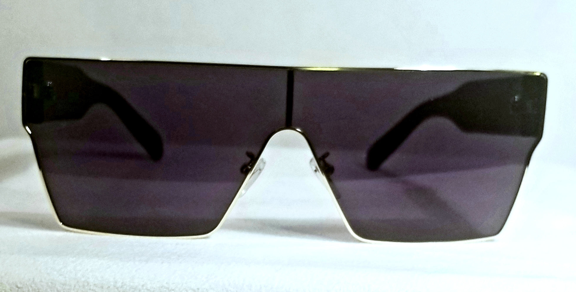 BLACK Queen! Gold/Black Flat Top Shield Sunglasses