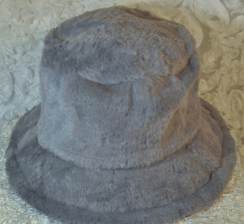 HatFab Gorgi! Grey Furry Bucket Hat