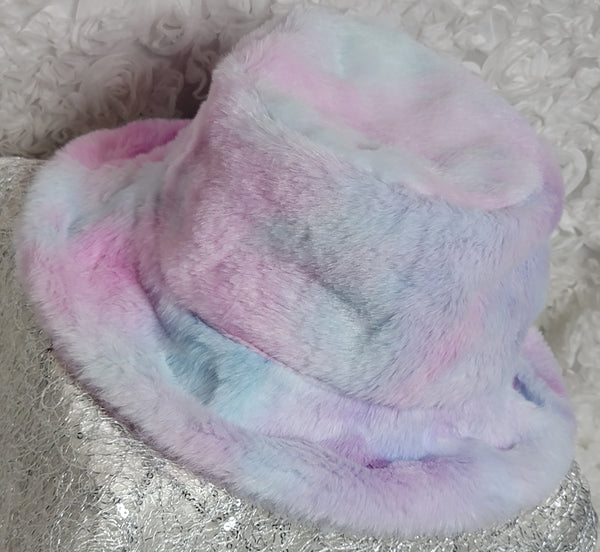 HatFab BubbleBlue! Pink & Blue Furry Bucket Hat