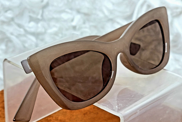 LOVE Me Some Brown! Medium Brown Frame Sunglasses