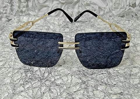 Black Treasure! Solid Black Fashion Sunglasses